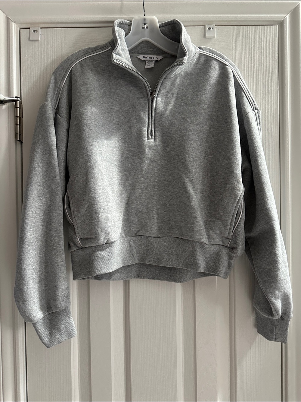 Athleta Quarter Zip Cropped Sweatshirt Women’s S Gray Cozy Travel Gym